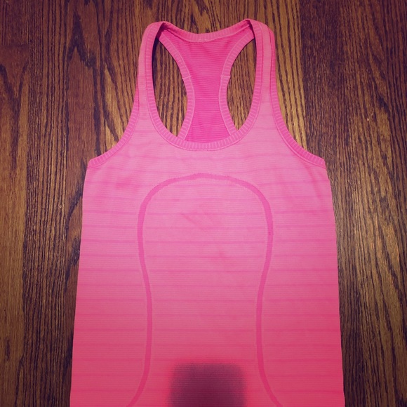 Lululemon Tank Size 6 - Picture 1 of 2